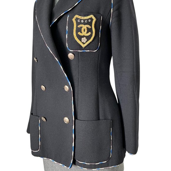 CHANEL 2005 COCO CC Logo Crest Jacket Size 40 - Picture 3 of 6